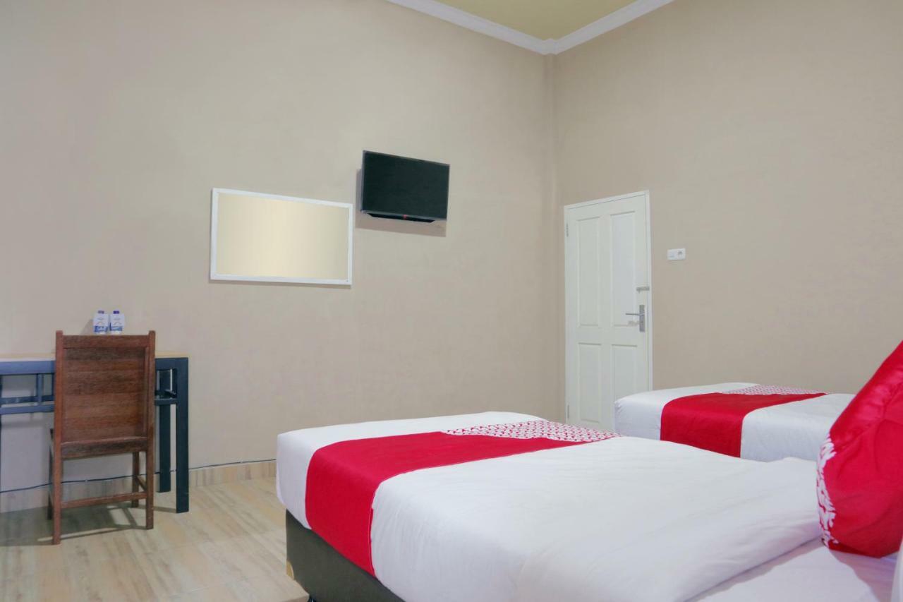Oyo 1386 Hotel Grand Gabelo Bukittinggi Extérieur photo