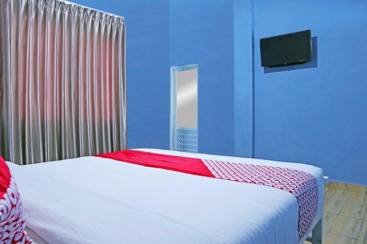 Oyo 1386 Hotel Grand Gabelo Bukittinggi Extérieur photo