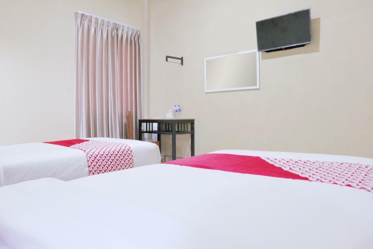 Oyo 1386 Hotel Grand Gabelo Bukittinggi Extérieur photo