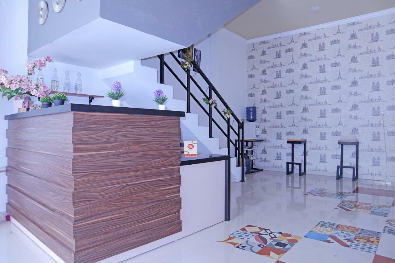Oyo 1386 Hotel Grand Gabelo Bukittinggi Extérieur photo